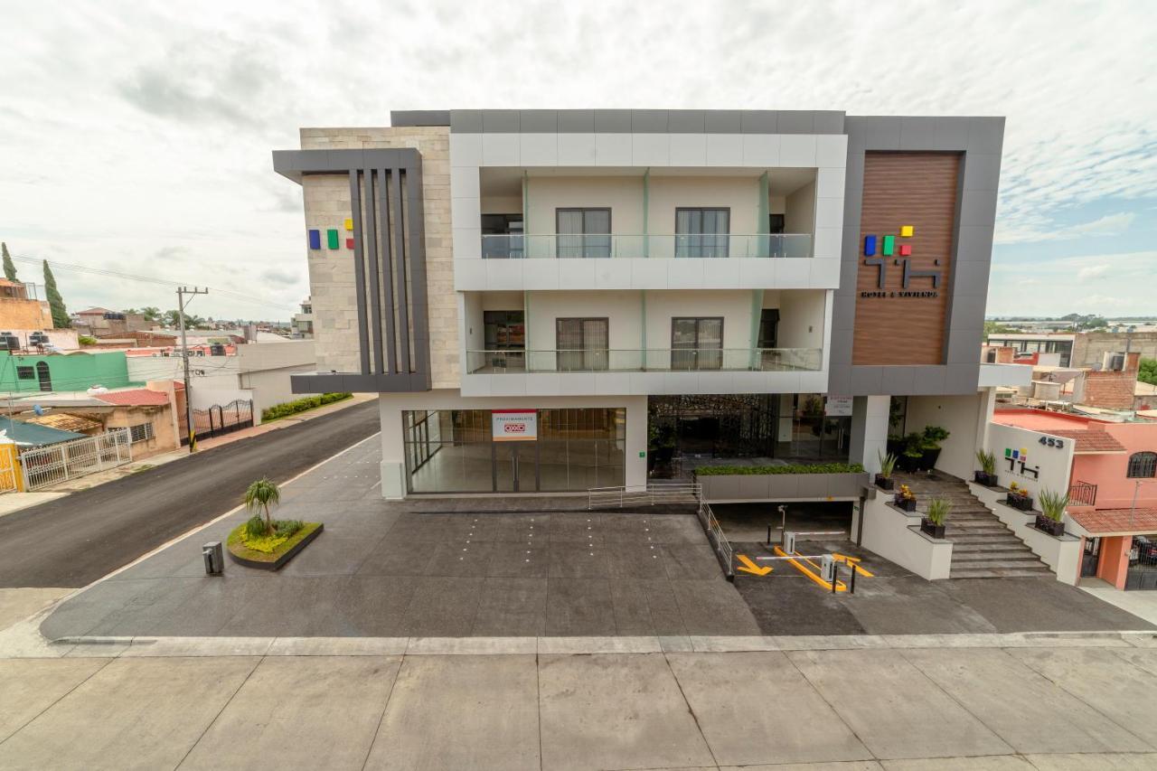 Th Hotel & Vivienda Tepatitlán Exterior foto